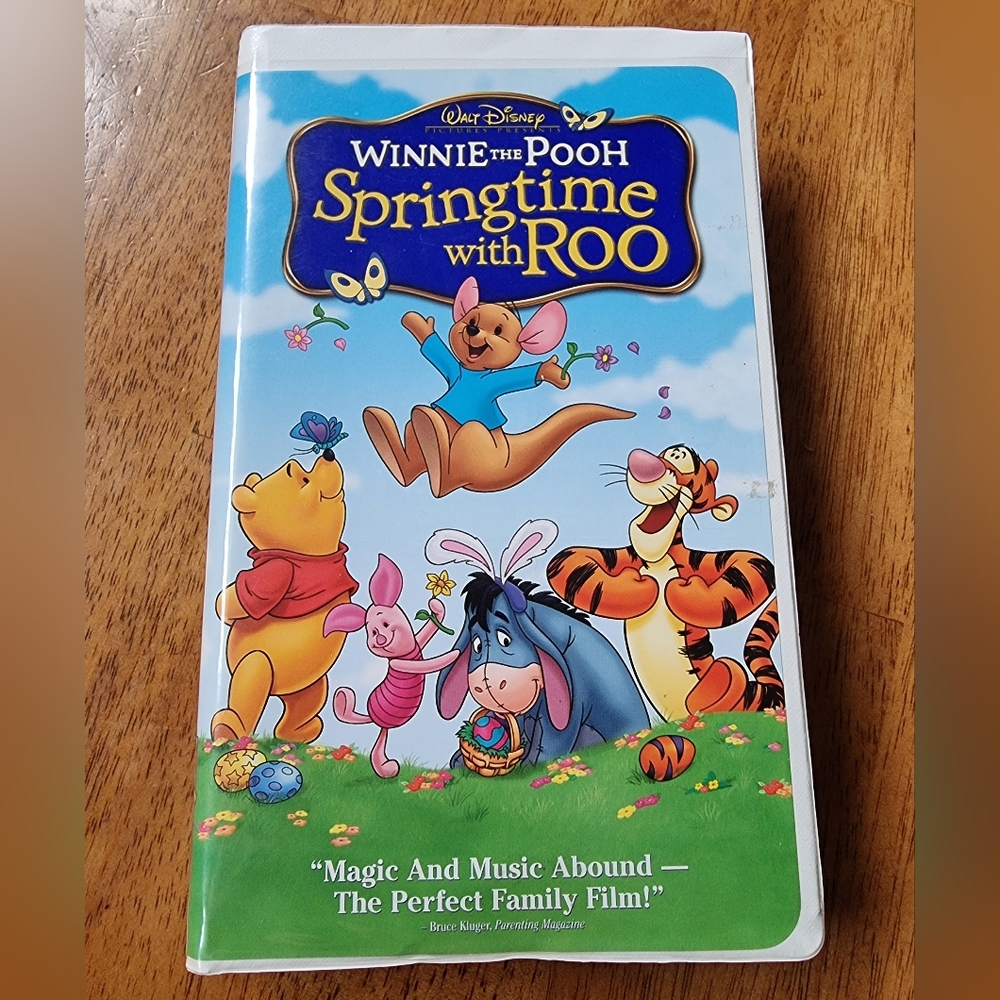 Winnie The Pooh 'Springtime with Roo' Vintage Clamshell Case VHS Movie